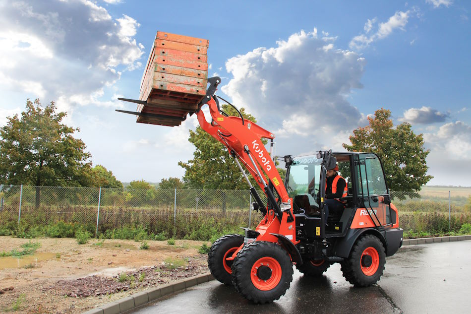 chargeuse sur pneus Kubota R070