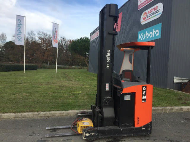 Chariot élévateur électrique TOYOTA 7FBRE14N d'occasion
