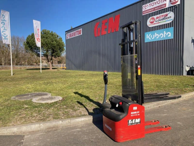 Magasinage MANITOU ES412FR d'occasion