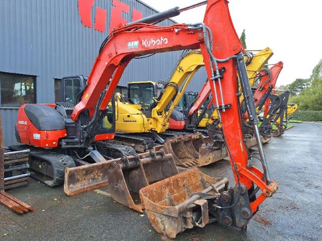 Mini-pelle KUBOTA KX080-4@ d'occasion