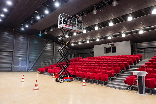 Zoom sur la nacelle SE 0808 Manitou