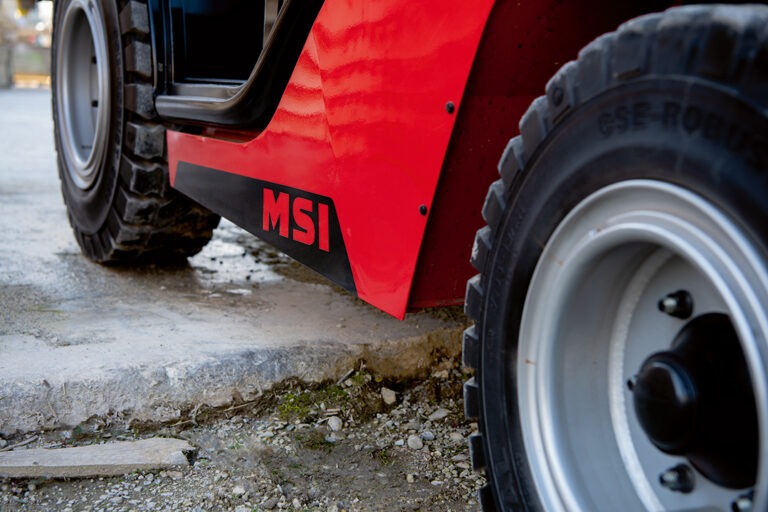 chariot elevateur manitou semi industriels 2