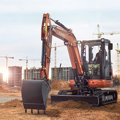 Mini-pelles Kubota : quelle taille choisir selon votre chantier  ?