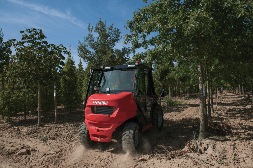 application rough terrain forklift mc 18 manitou 008