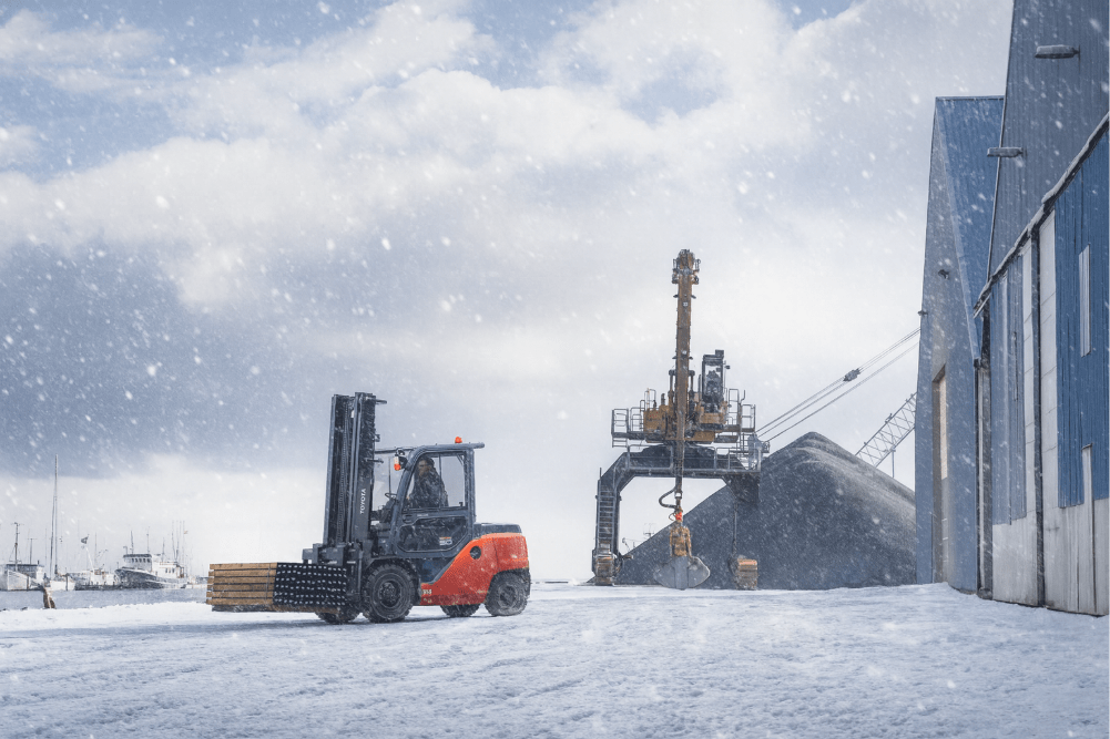 Comment préparer son chariot élévateur avant l’hiver ? 