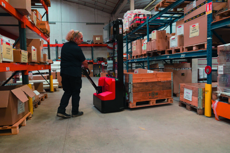 application electric stacker es 112 easy manitou